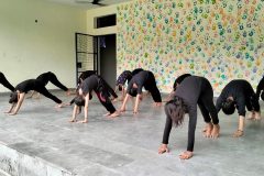 rk-mordern-school-yoga-excersie