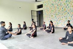 rk-mordern-school-yoga-om